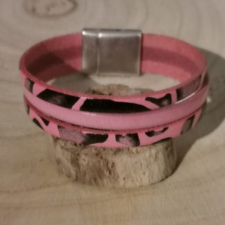Bracelet en cuir rose